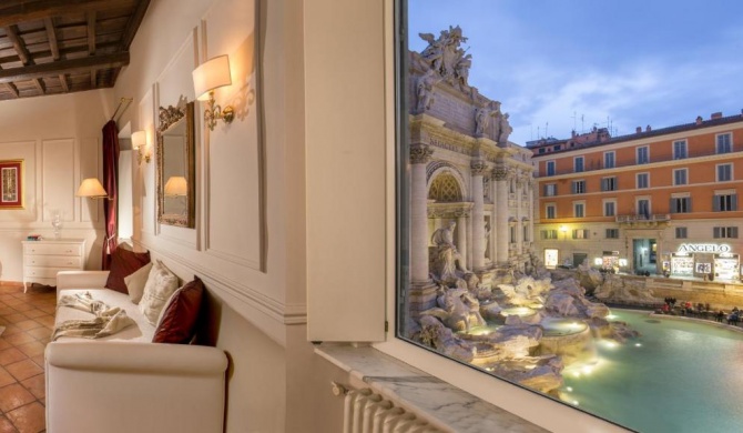 Trevi Ab Aeterno - Amazing View of the Trevi Fountain