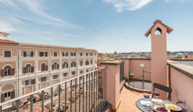 TREVI Penthouse
