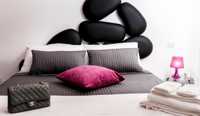 Two Chic Guesthouse