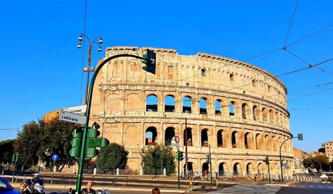 Vacanze Romane Colosseo apartment