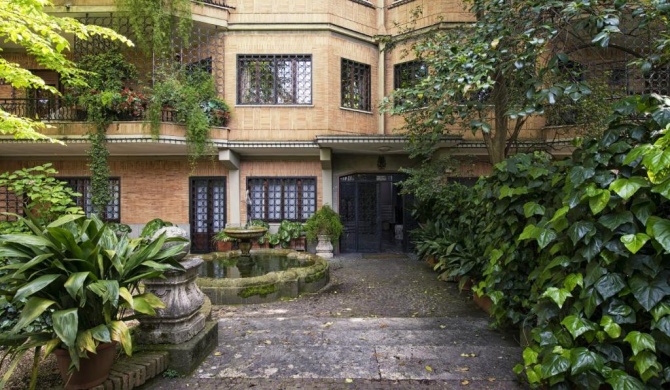 Vatican House Apartment