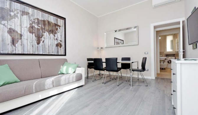 Vatican Museum Bright Apartment up to 9 people