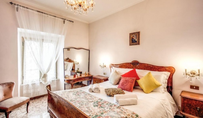 Warm apt in ancient building in Vatican-P S Pietro