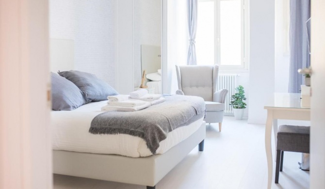 White Fanti Apartment
