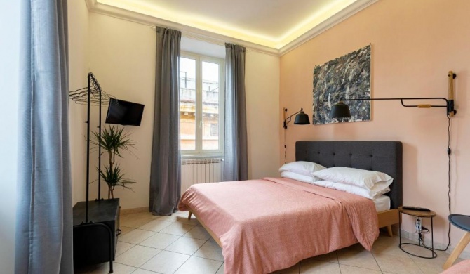 Whiteten Rome Apartment