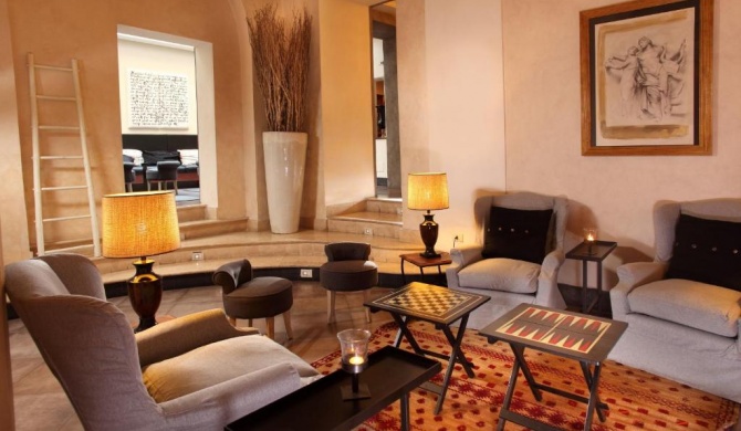 Hotel Adriano