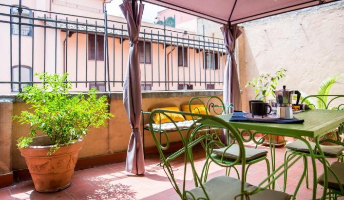 Spacious with sunny Terrace near Vatican