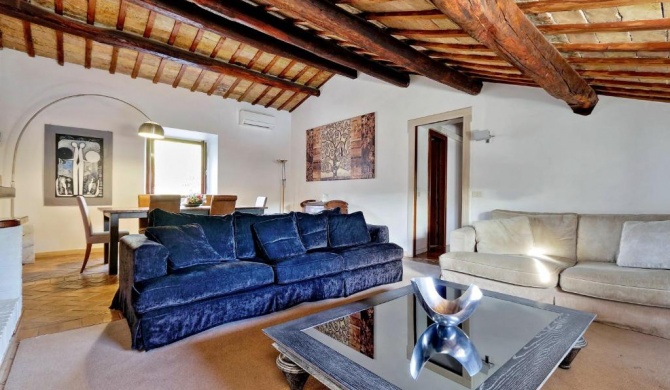 Piazza Mattei Elegant Apartment | Romeloft
