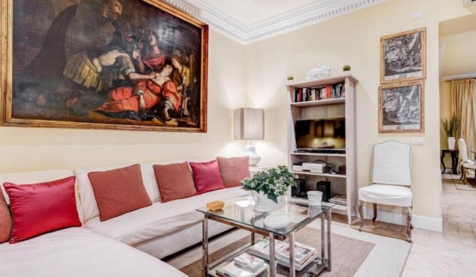 Spanish Steps Deluxe Apartment