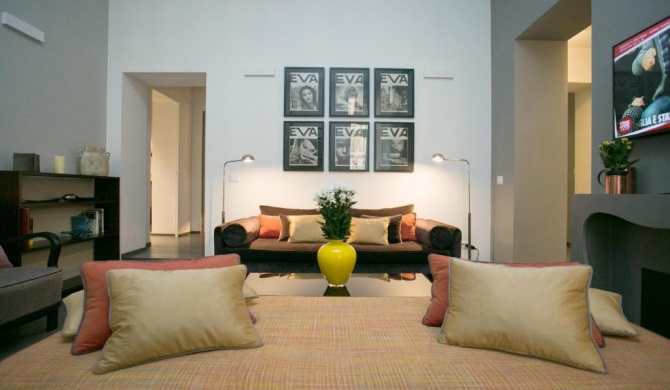 Spanish Steps DeLuxe Apartment