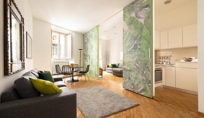 Spanish Steps Stylish Apartment