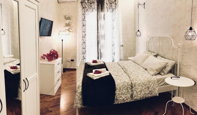 Salerno Historic Center Lovely Flat
