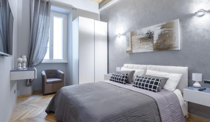 Sylvia Stylish Vatican Apartment