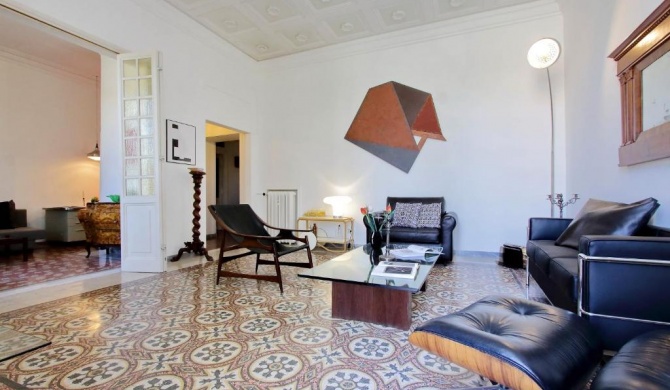 Tiberina Spacious Apartment