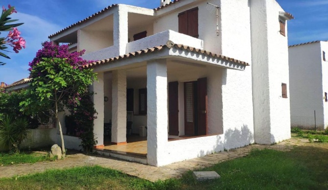 SAN TEODORO - Casa bianca